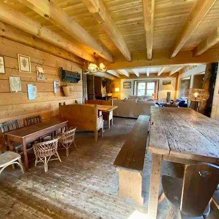 Le Ruisseau, Lindarets, Authentique, 11 Personnes Chalet