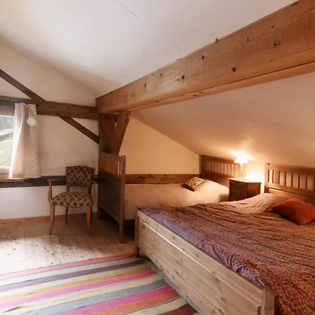 Chalet Le Ruisseau, Lindarets, Authentique, 11 Personnes