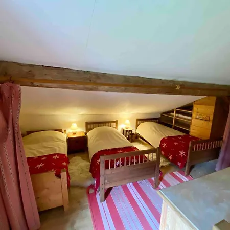 Le Ruisseau, Lindarets, Authentique, 11 Personnes Chalet