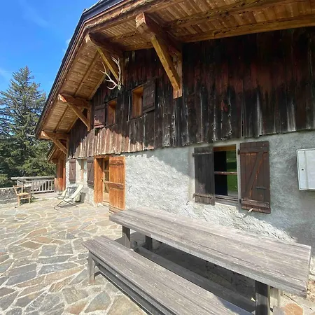 Le Ruisseau, Lindarets, Authentique, 11 Personnes Chalet